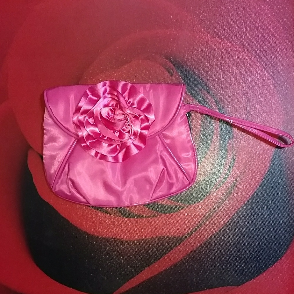 Maggie Wristlet